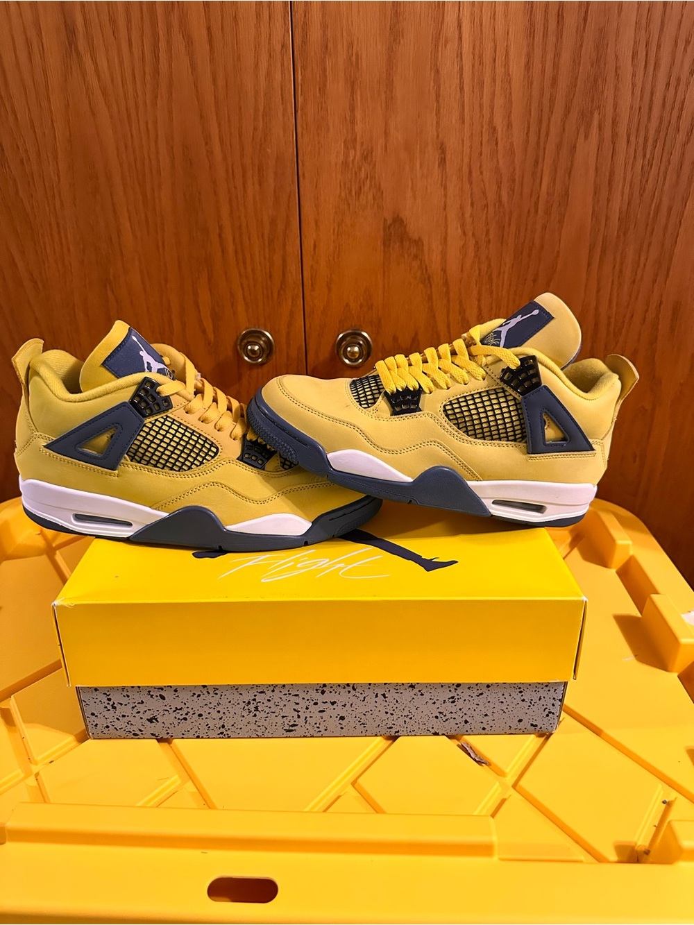 Jordan Air Jordan 4 Retro Lightning Yellow CT8527-700 Men's Sneaker 2021